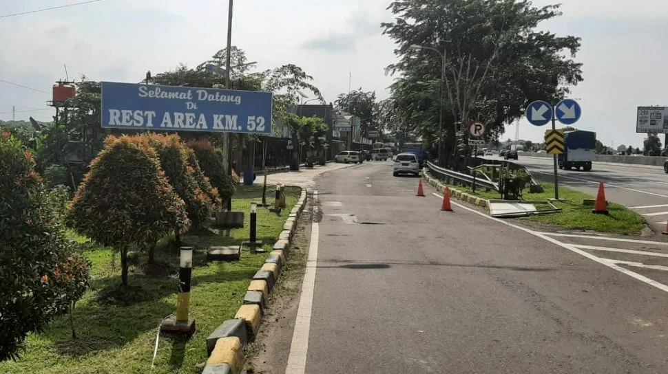 Rest Area KM 52B Tol Jakarta‑Cikampek Ditutup Sementara: Penyebab, Alternatif, dan Dampaknya pada Arus Balik Lebaran 2026