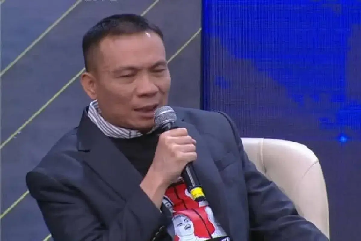 Rismon Sianipar Berubah Haluan: Pengamat Curiga Manuver Politik di Tengah Tekanan Pemerintah