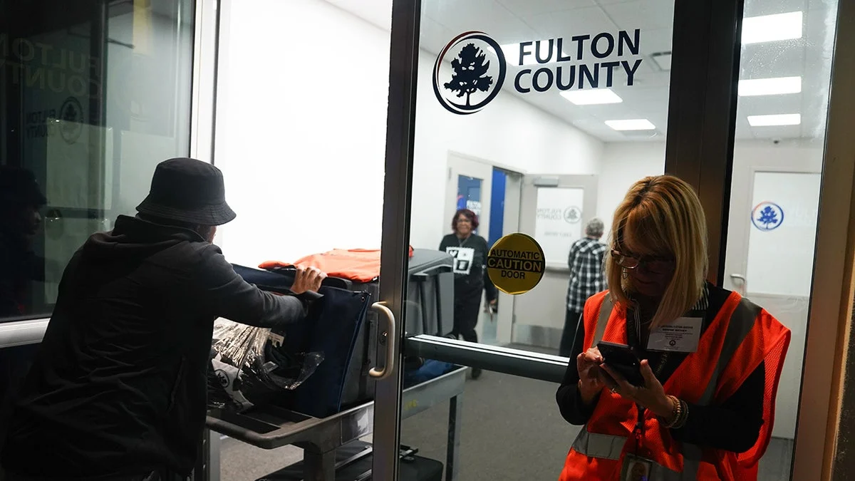 Skandal Balot Tersembunyi: FBI Seret Kotak Suara 2020 di Fulton County, Georgia – Apa Dampaknya?