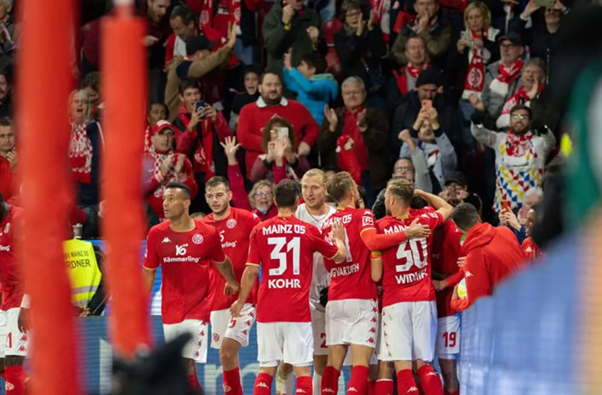 Stuttgart Melesat, Mainz Menyambar, dan Krisis Pelatih: Drama Bundesliga 2025/26 Semakin Memanas