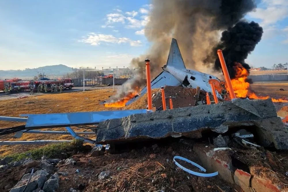 Tragedi di LaGuardia: Pesawat Air Canada Tabrakan dengan Truk Pemadam Kebakaran, Dua Pilot Gugur, Ratusan Penumpang Terluka