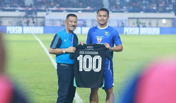 Umuh Muchtar Soroti Mental Persib, Wasit, dan Persaingan Dua Klub Rival: Di Atas Angin Namun Belum Tenang