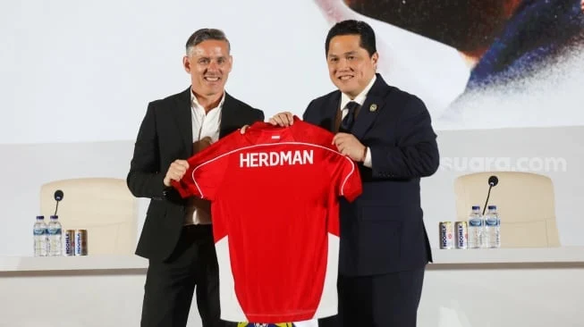Debut Manis John Herdman: 3 Perubahan Revolusioner yang Membuat Timnas Indonesia Lebih Tajam