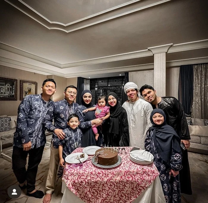 Menyongsong Momen Sakral: Azriel Hermansyah & Sarah Menzel Siap Nikah 50% Sementara Ashanty Tunda Wisuda demi Keluarga